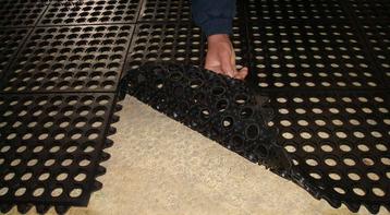 Rubber Antifatigue Industrial Mat Tile with Drainage Holes B