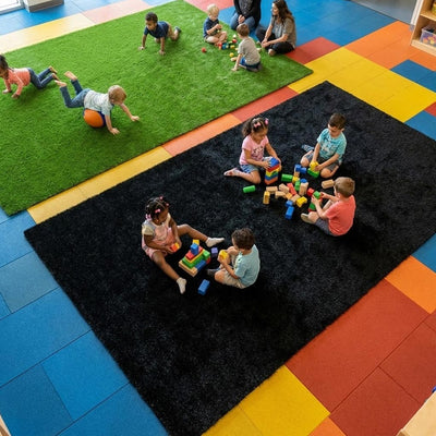 Premium Vibrant Artificial Grass with 11 Color Options and 10mm Pile for Indoor and Outdoor Use