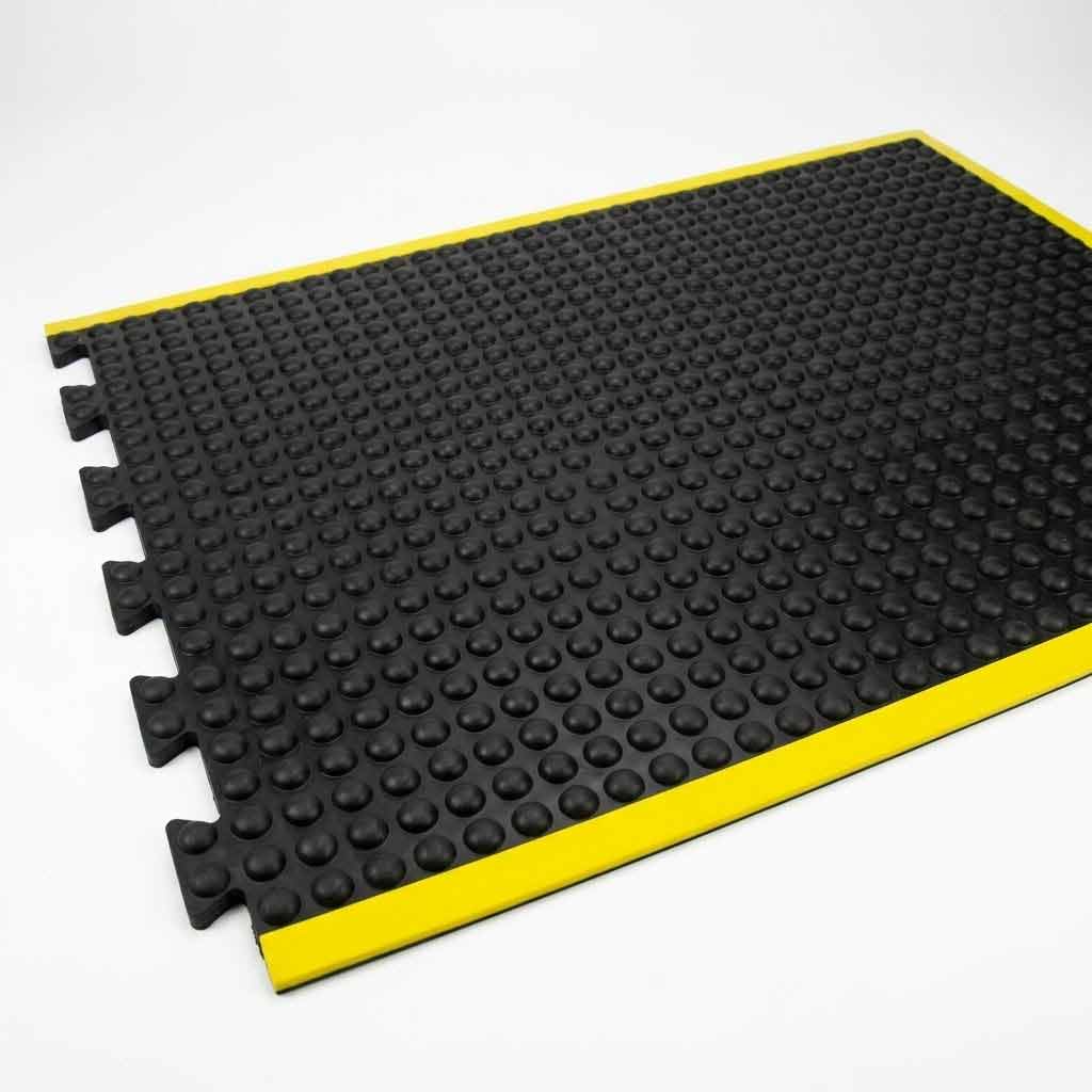 Premium Safety Anti-Fatigue Mat with Yellow Border - Ergonomic Design for Comfort and Safety in the Workplace